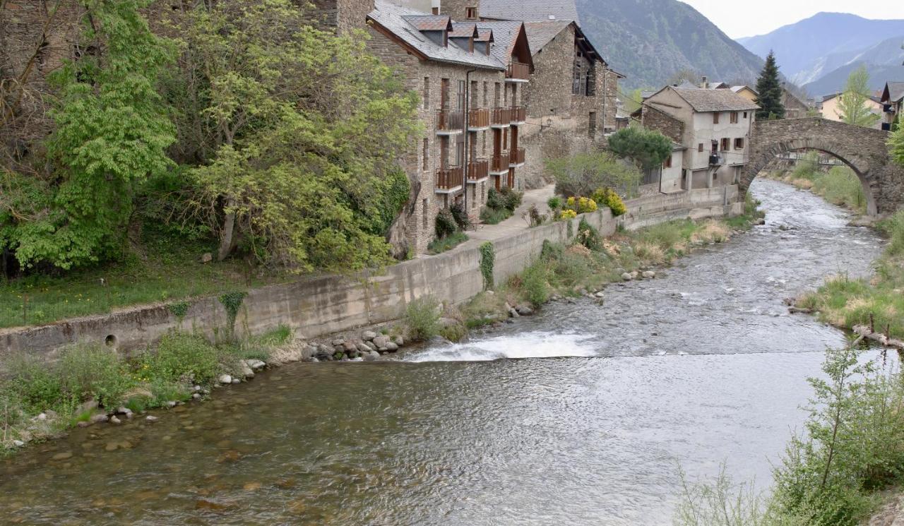 Pensio La Creu Esterri d'Àneu Exterior foto
